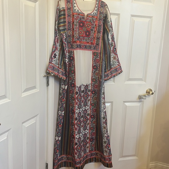 Palestinian Ramallah thob - Picture 2 of 6